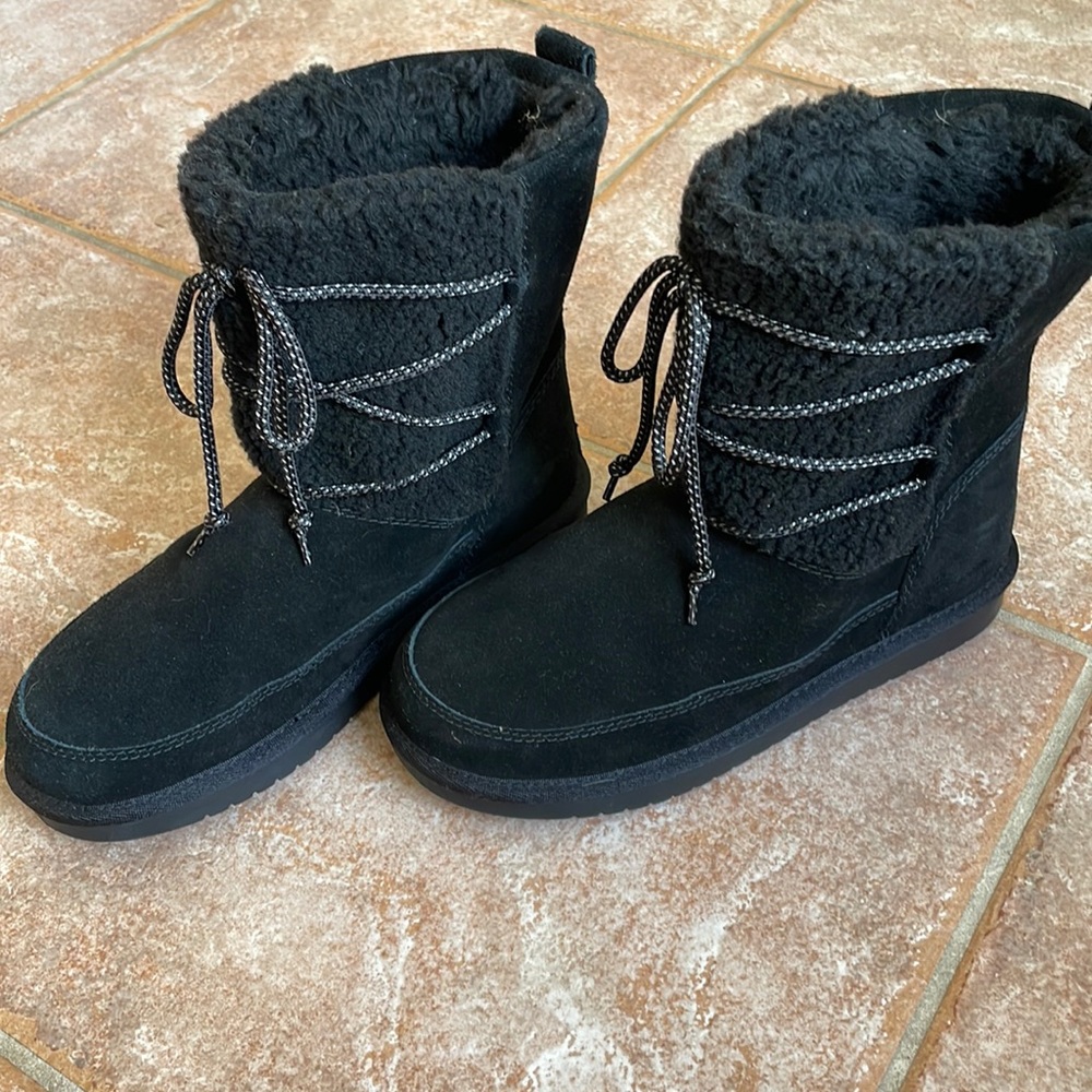 Kookaburra by Ugg Mischon short | black  | Girls 4